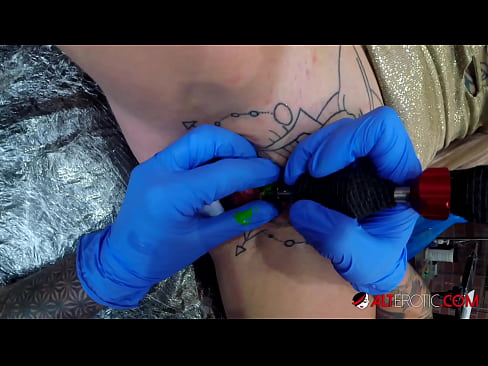 ❤️ Musikana ane nyora zvakanyanya Sully Savage akawana tattoo pa clitoris yake kwatiri sn.com-full-porner.ru ❌❤